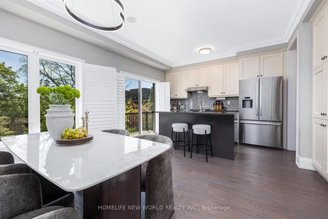 Photo 11 at 57 Kenneth Wood Crescent, Newtonbrook East, Toronto