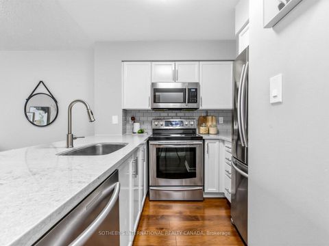 Photo 2 at 307 - 225 Merton Street, Mount Pleasant West, Toronto