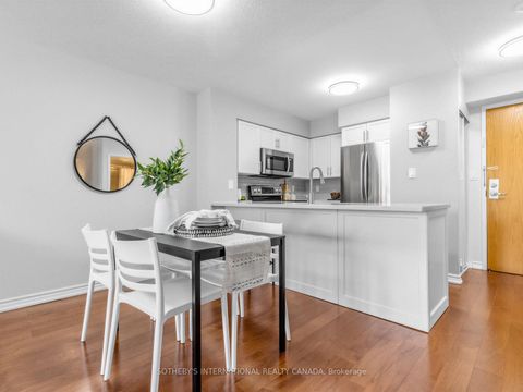 Photo 6 at 307 - 225 Merton Street, Mount Pleasant West, Toronto
