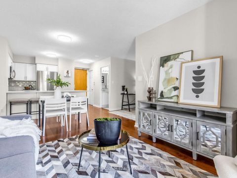 Photo 13 at 307 - 225 Merton Street, Mount Pleasant West, Toronto