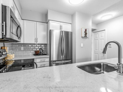 Photo 19 at 307 - 225 Merton Street, Mount Pleasant West, Toronto
