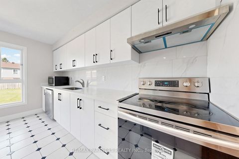 Photo 9 at 134 - 201 Alexmuir Boulevard, Agincourt North, Toronto