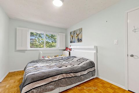 Photo 17 at 134 - 201 Alexmuir Boulevard, Agincourt North, Toronto