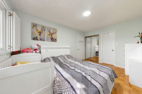Photo 18 at 134 - 201 Alexmuir Boulevard, Agincourt North, Toronto