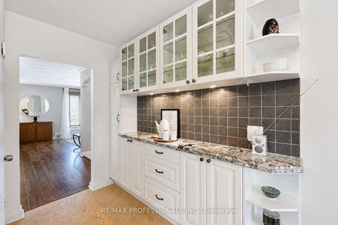 Photo 18 at 39 Sealcove Drive, Etobicoke West Mall, Toronto