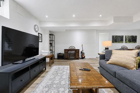 Photo 36 at 39 Sealcove Drive, Etobicoke West Mall, Toronto
