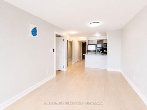 Photo 2 at 509 - 18 Harrison Garden Boulevard, Willowdale East, Toronto
