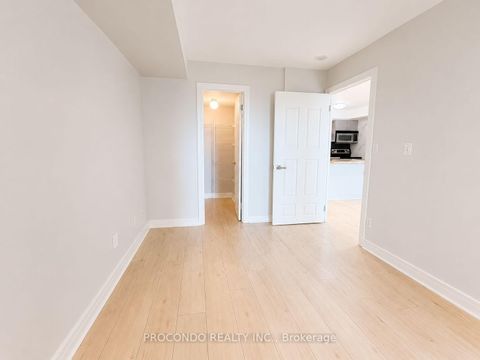 Photo 15 at 509 - 18 Harrison Garden Boulevard, Willowdale East, Toronto