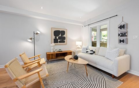 Photo 5 at 326 Kenilworth Avenue, The Beaches, Toronto
