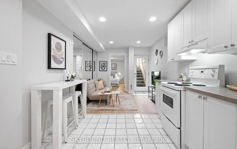 Photo 23 at 326 Kenilworth Avenue, The Beaches, Toronto