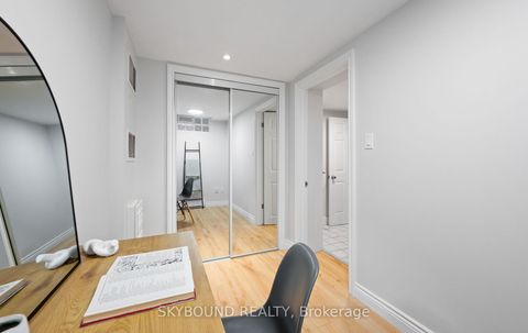 Photo 28 at 326 Kenilworth Avenue, The Beaches, Toronto
