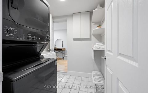 Photo 29 at 326 Kenilworth Avenue, The Beaches, Toronto