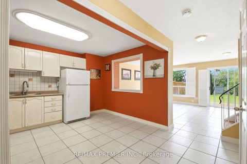 Photo 4 at 10 Ashcroft Court, East Woodbridge, Vaughan