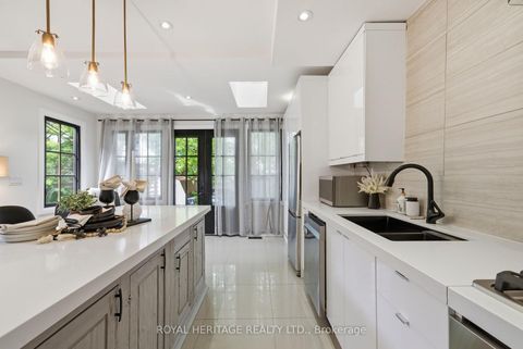 Photo 10 at 268 Hiawatha Road, Coxwell, Toronto