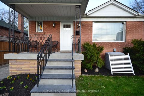 Photo 5 at 75 Cynthia Road, Smythe, Toronto