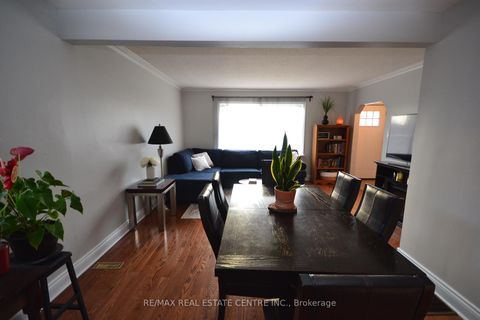 Photo 9 at 75 Cynthia Road, Smythe, Toronto