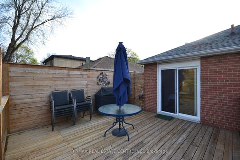 Photo 17 at 75 Cynthia Road, Smythe, Toronto
