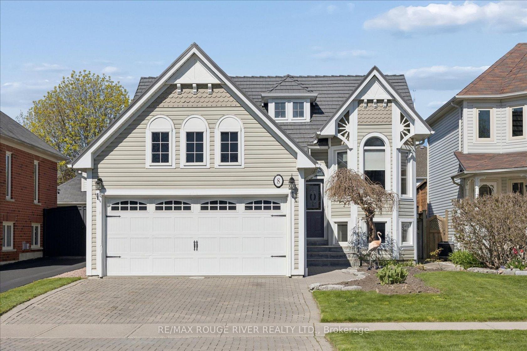 8 Rosemarie Crescent, Brooklin, Whitby 