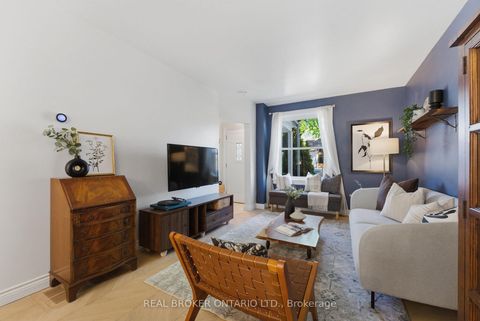 Photo 4 at 833 Sammon Avenue, East York, Toronto