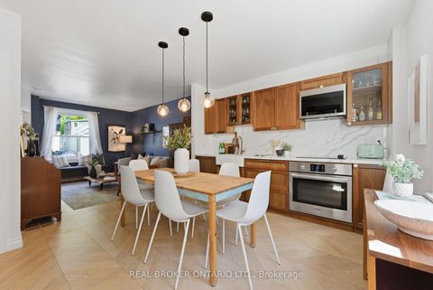 Photo 7 at 833 Sammon Avenue, East York, Toronto