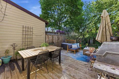 Photo 25 at 833 Sammon Avenue, East York, Toronto