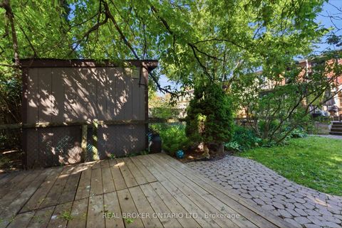Photo 30 at 833 Sammon Avenue, East York, Toronto
