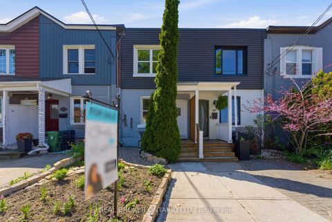 Photo 36 at 833 Sammon Avenue, East York, Toronto