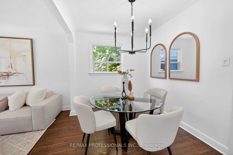 Photo 4 at 62 Marchington Circle, Maryvale, Toronto