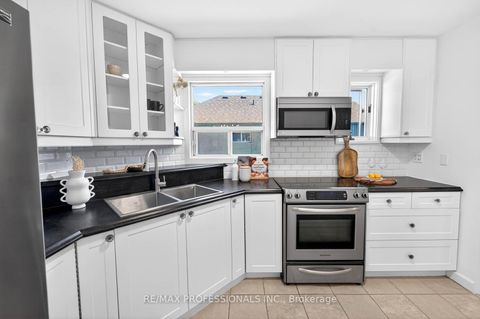 Photo 6 at 62 Marchington Circle, Maryvale, Toronto