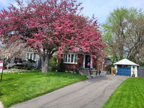 Photo 23 at 62 Marchington Circle, Maryvale, Toronto