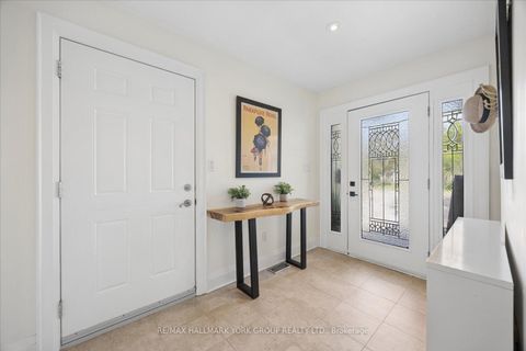 Photo 1 at 45 Foreht Crescent, Aurora Heights, Aurora