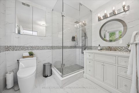 Photo 16 at 45 Foreht Crescent, Aurora Heights, Aurora
