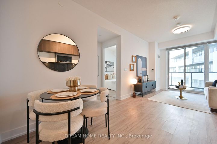 Photo 7 at 802 - 25 Adra Grado Way, Bayview Village, Toronto