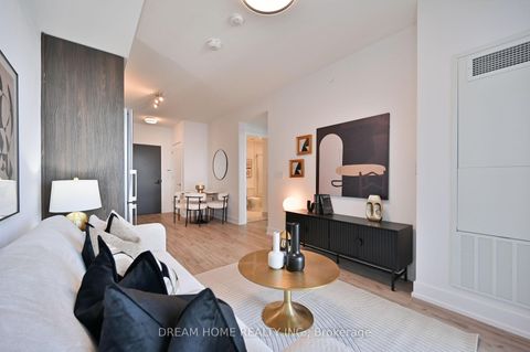 Photo 11 at 802 - 25 Adra Grado Way, Bayview Village, Toronto