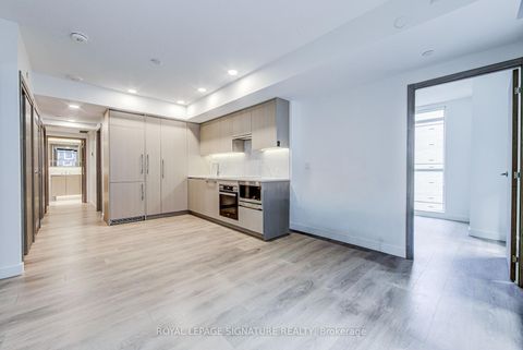 Photo 3 at 706 - 38 Widmer Street, Waterfront Communities C1, Toronto
