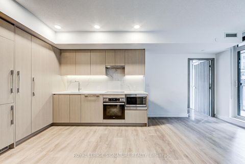 Photo 6 at 706 - 38 Widmer Street, Waterfront Communities C1, Toronto