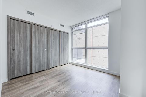 Photo 12 at 706 - 38 Widmer Street, Waterfront Communities C1, Toronto