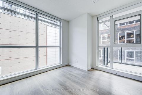 Photo 13 at 706 - 38 Widmer Street, Waterfront Communities C1, Toronto
