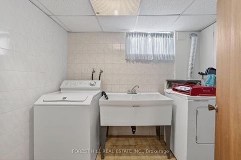Photo 22 at 11 Fairweather Road, Amesbury, Toronto