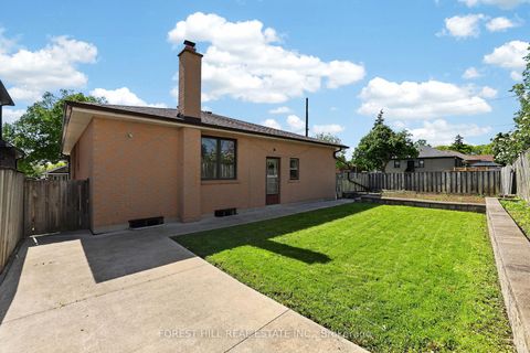 Photo 25 at 11 Fairweather Road, Amesbury, Toronto