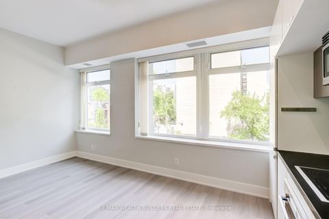 Photo 10 at 328 - 111 St Clair Avenue W, St. Clair, Toronto