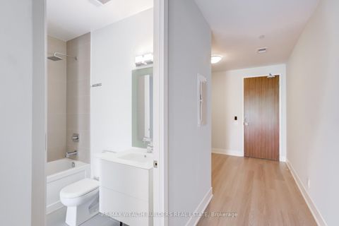 Photo 23 at 328 - 111 St Clair Avenue W, St. Clair, Toronto