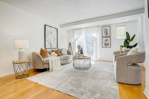Photo 5 at 1517 - 28 Sommerset Way, Willowdale East, Toronto