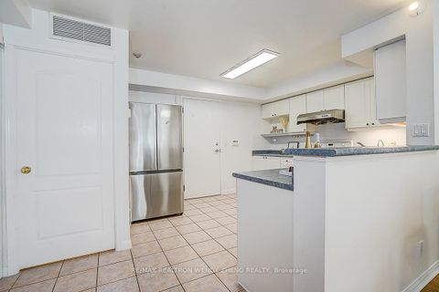 Photo 14 at 1517 - 28 Sommerset Way, Willowdale East, Toronto