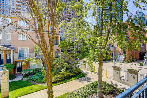 Photo 40 at 1517 - 28 Sommerset Way, Willowdale East, Toronto