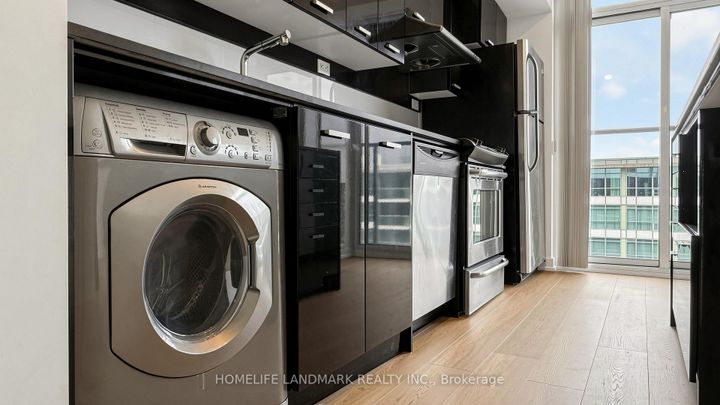 Photo 15 at 1509B - 19 Singer Court, Bayview Village, Toronto
