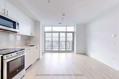 Photo 8 at 801 - 1195 The Queensway Street, City Centre West, Toronto