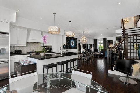 Photo 9 at 22 Matthew Court, Rosethorn, Toronto