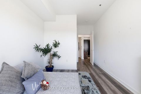 Photo 16 at 325 - 430 Essa Road, Holly, Barrie