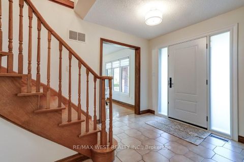 Photo 3 at 167 Silverhill Drive, City Centre West, Toronto